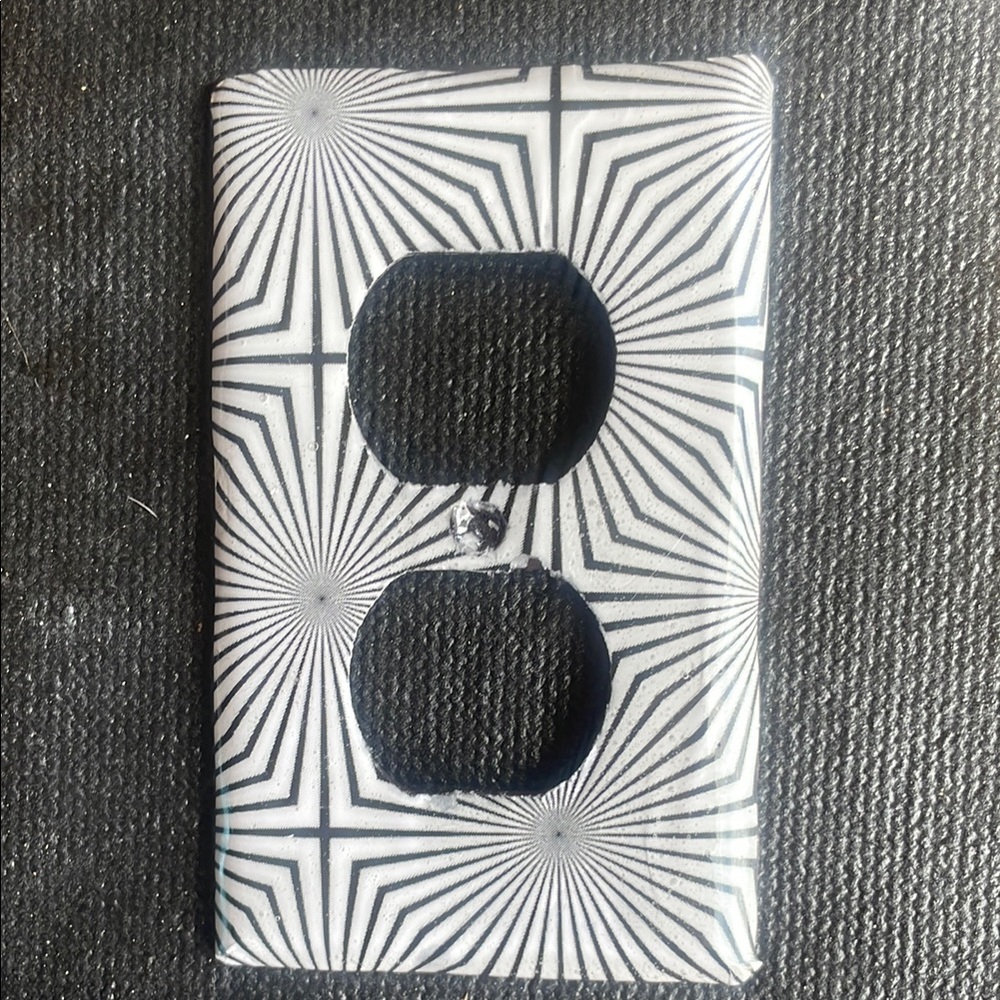 Geometric Black and White Outlet Cover